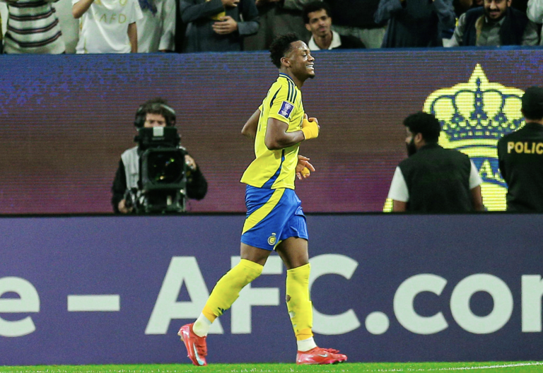 Volvió con todo: Doblete de Jhon Durán con Al Nassr
